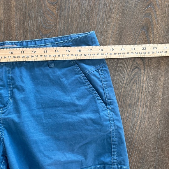 Royal Robbins Teal Women's Shorts size 10 - Picture 3 of 5